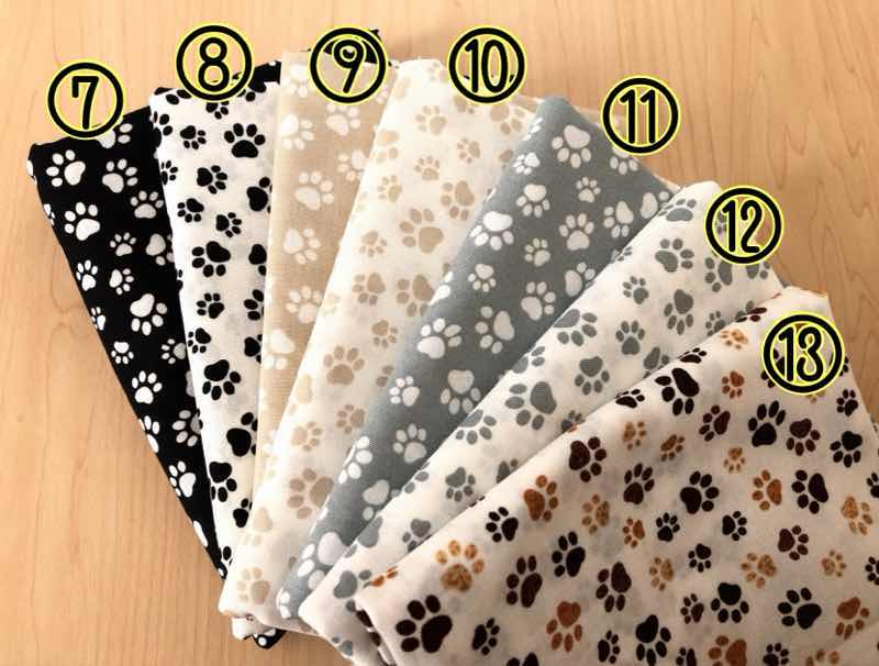 Cute paw pouch