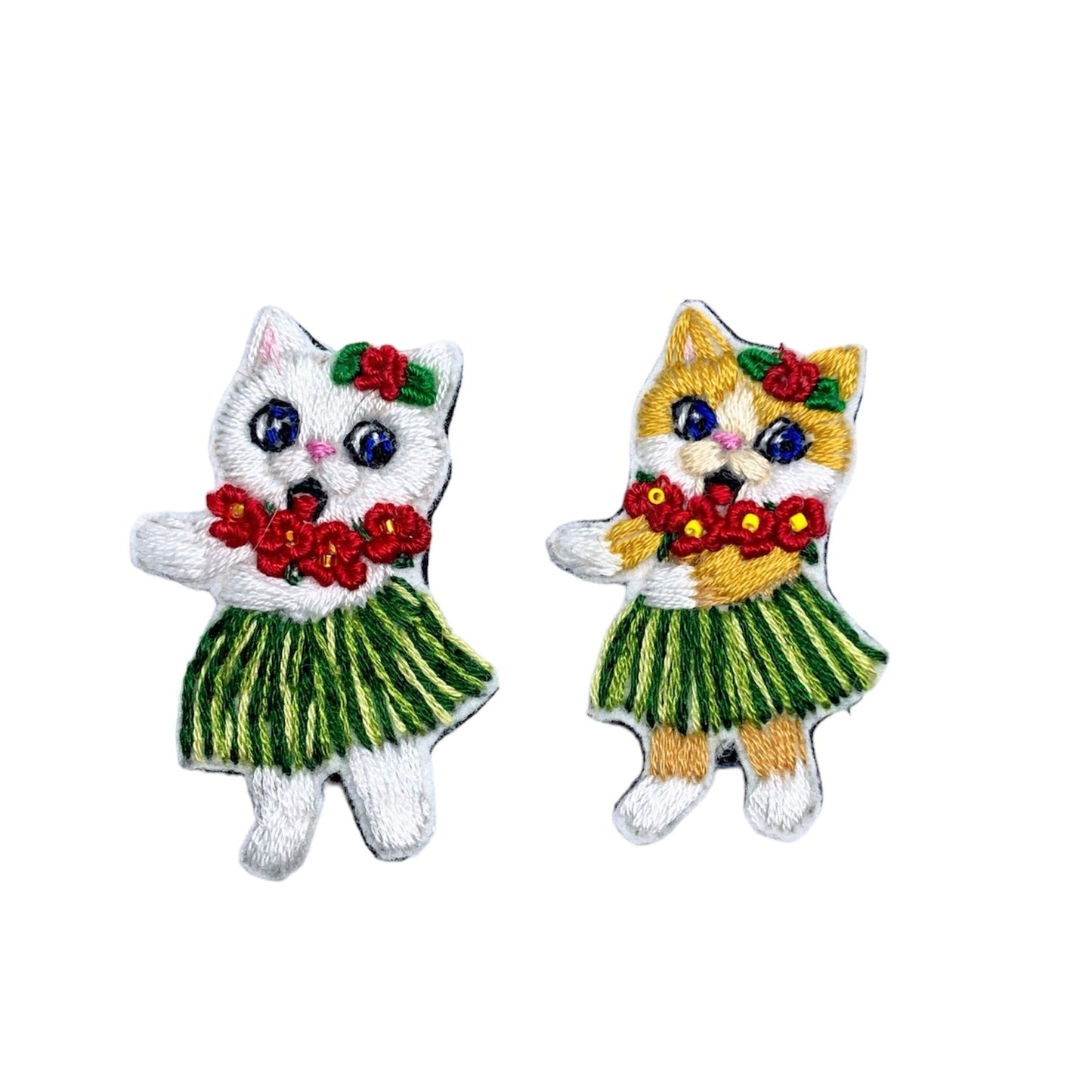 棕色猫草裙舞女孩刺绣胸针
