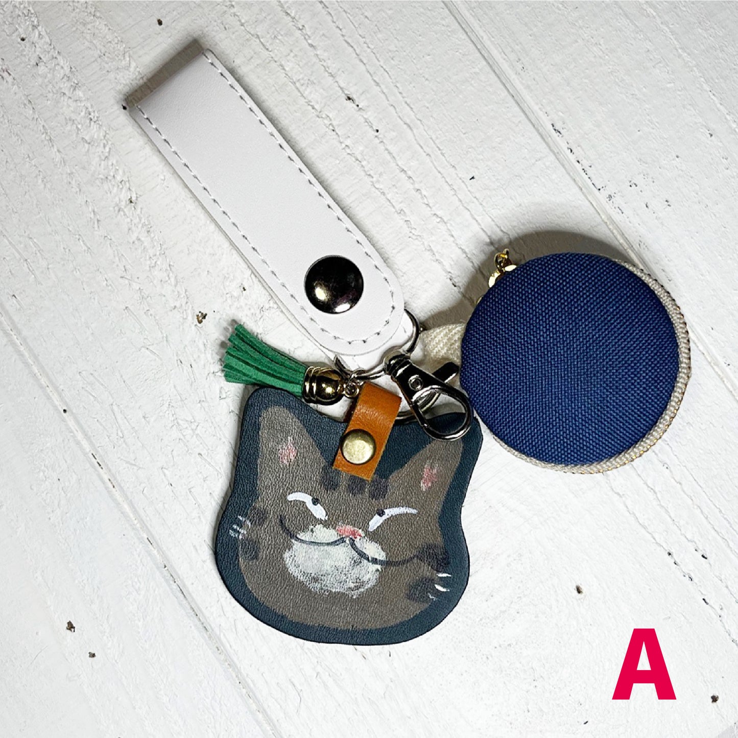 Key holder with accessory compartment