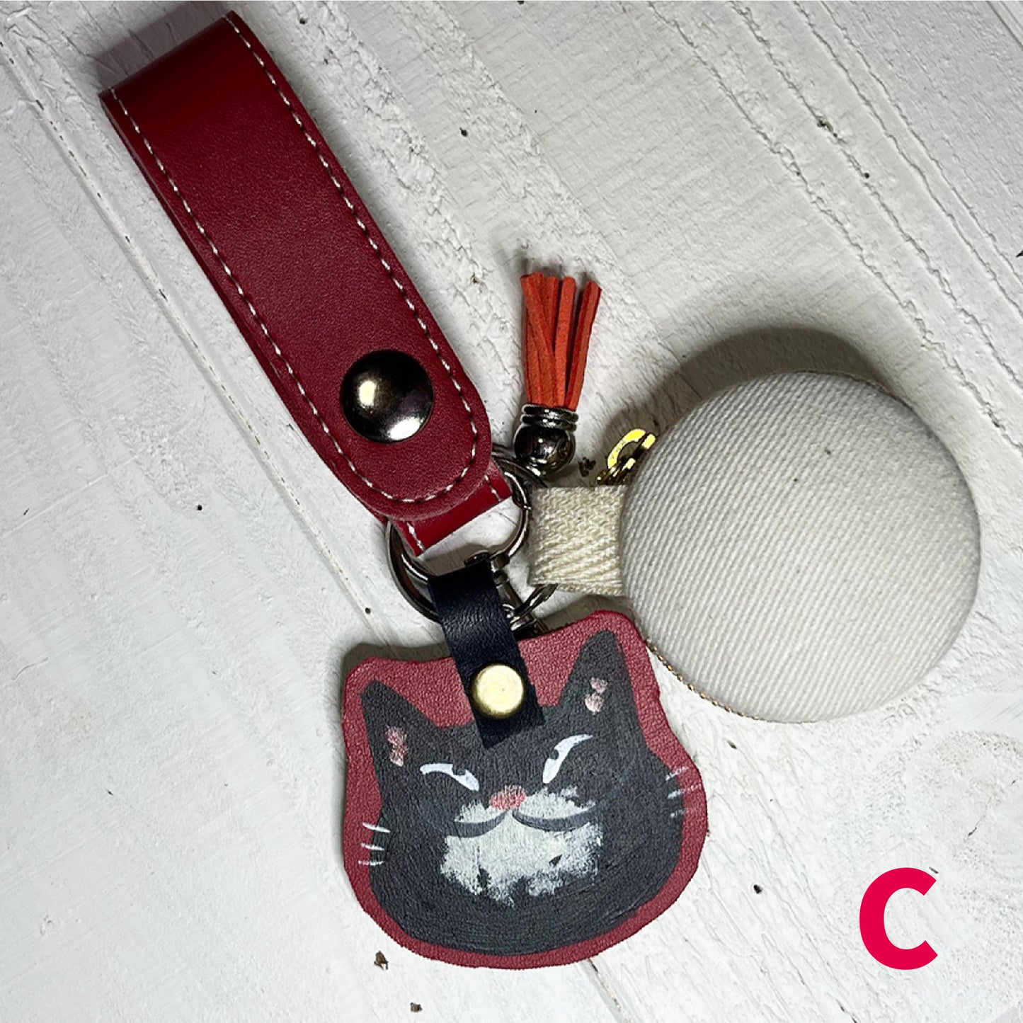 Key holder with accessory compartment