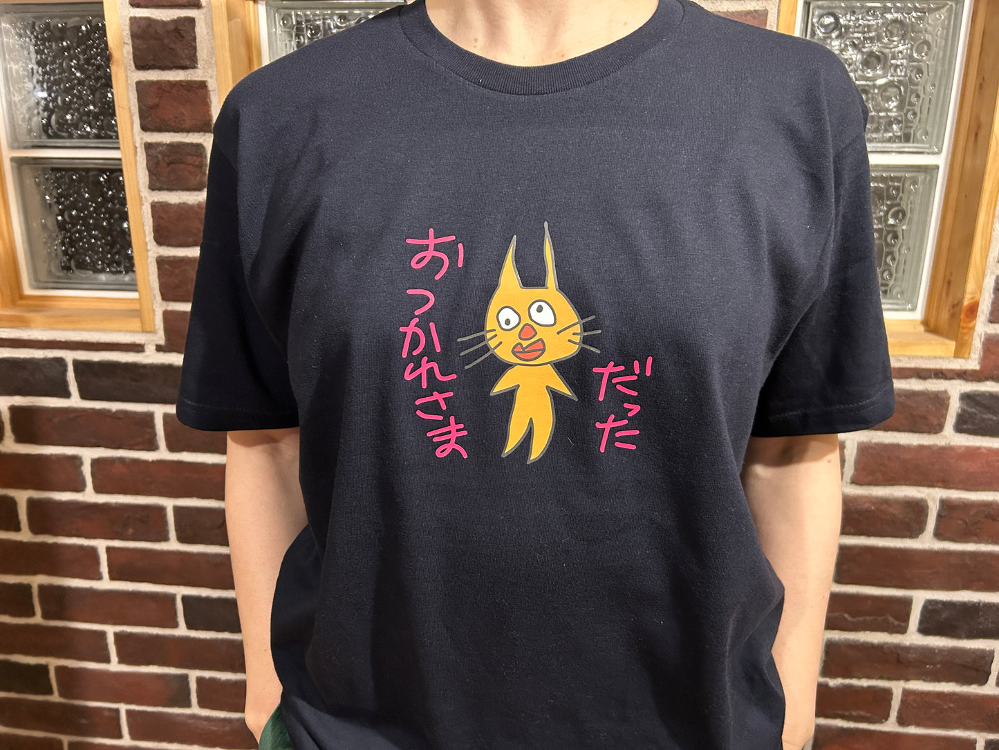 だったネコTシャツ